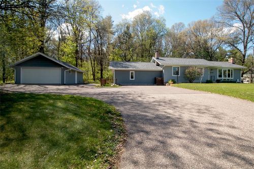 3112 Drier Rd, Eau Claire, WI, 54701-8102 | Card Image