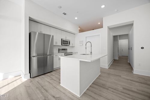 a-2441 Campus Shore Dr, Raleigh, NC, 27606-6202 | Card Image