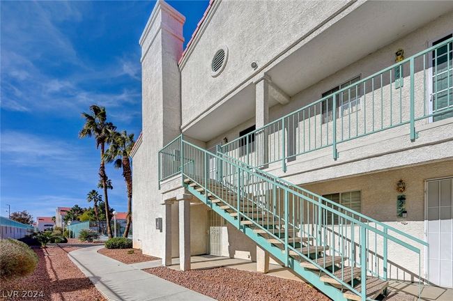 2023 - 2725 S Nellis Blvd, Condo with 2 bedrooms, 2 bathrooms and null parking in Las Vegas NV | Image 6