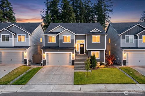816 163rd Street Ct E, Spanaway, WA, 98387-8642 | Card Image
