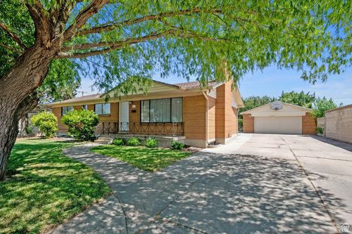 8033 S Monroe St, Midvale, UT, 84047-7503 | Card Image