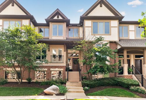 321 Brownstone Dr, St. Charles, IL, 60174-2843 | Card Image
