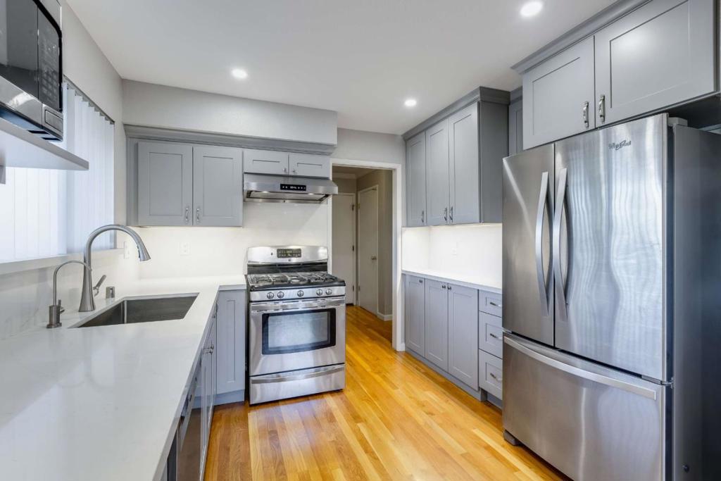 Residential Lease in Saratoga 3