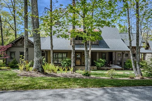 137 Mountain Breeze Knl, Blowing Rock, NC, 28605-8832 | Card Image
