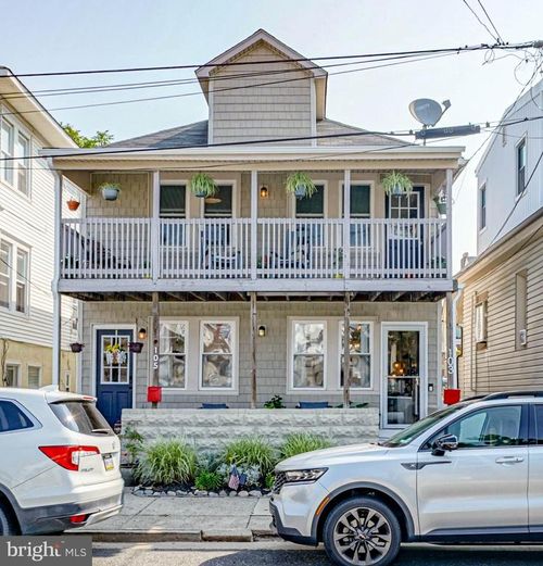 103 N Avolyn Ave, VENTNOR CITY, NJ, 08406-2118 | Card Image