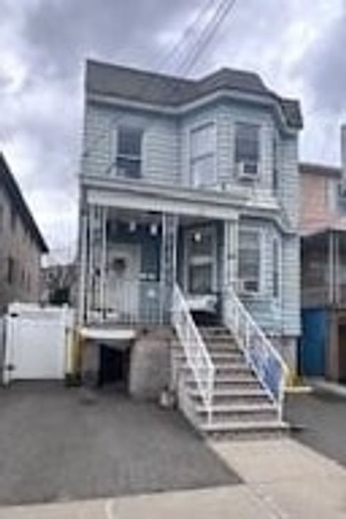 313 4th St, Fairview, NJ, 07022 | Card Image