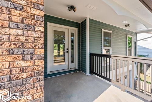 1109 W Van Buren St, Centerville, IA, 52544-3413 | Card Image