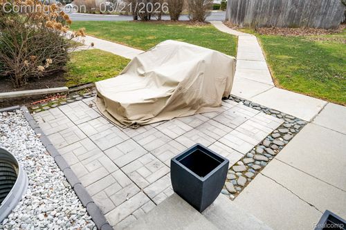 683 Graefield Ct, Birmingham, MI, 48009-7539 | Card Image