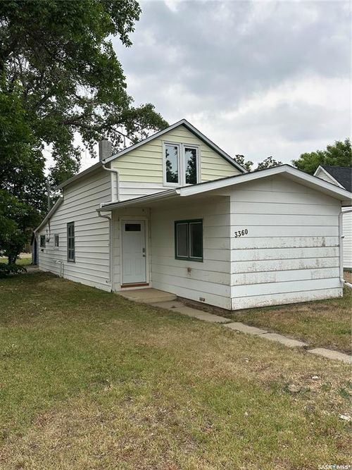 3360 Rutland Ave, Gull Lake, SK, S0N1A0 | Card Image