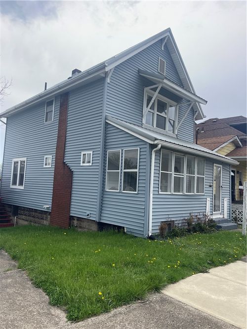 506 Spearman Ave, Farrell, PA, 16121-2056 | Card Image