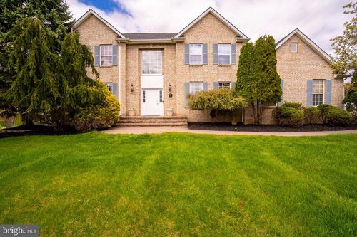 24 Scott Dr, MONROE TOWNSHIP, NJ, 08831-3543 | Card Image