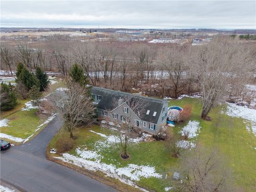 32 Pennsylvania Ave, Avon, NY, 14414-9795 | Card Image