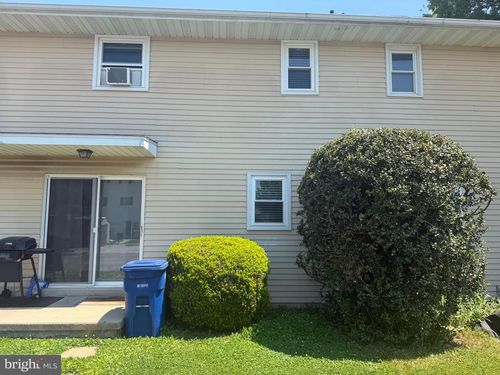 529 Linden St, LEESPORT, PA, 19533-9520 | Card Image