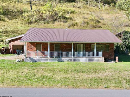 7935 Servia Elmira Rd, Duck, WV, 25063-9264 | Card Image