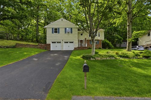 3508 Campfire Road, Yorktown, NY, 10598 | Card Image