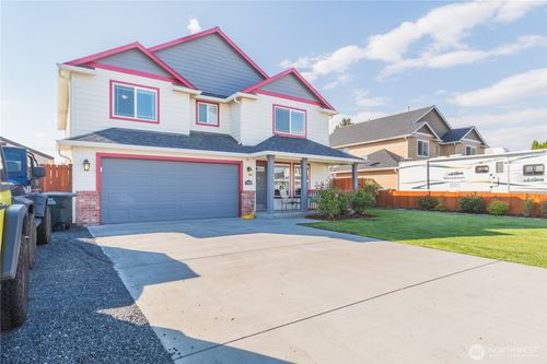 3800 Lakeport Ln, Moses Lake, WA, 98837-3063 | Card Image