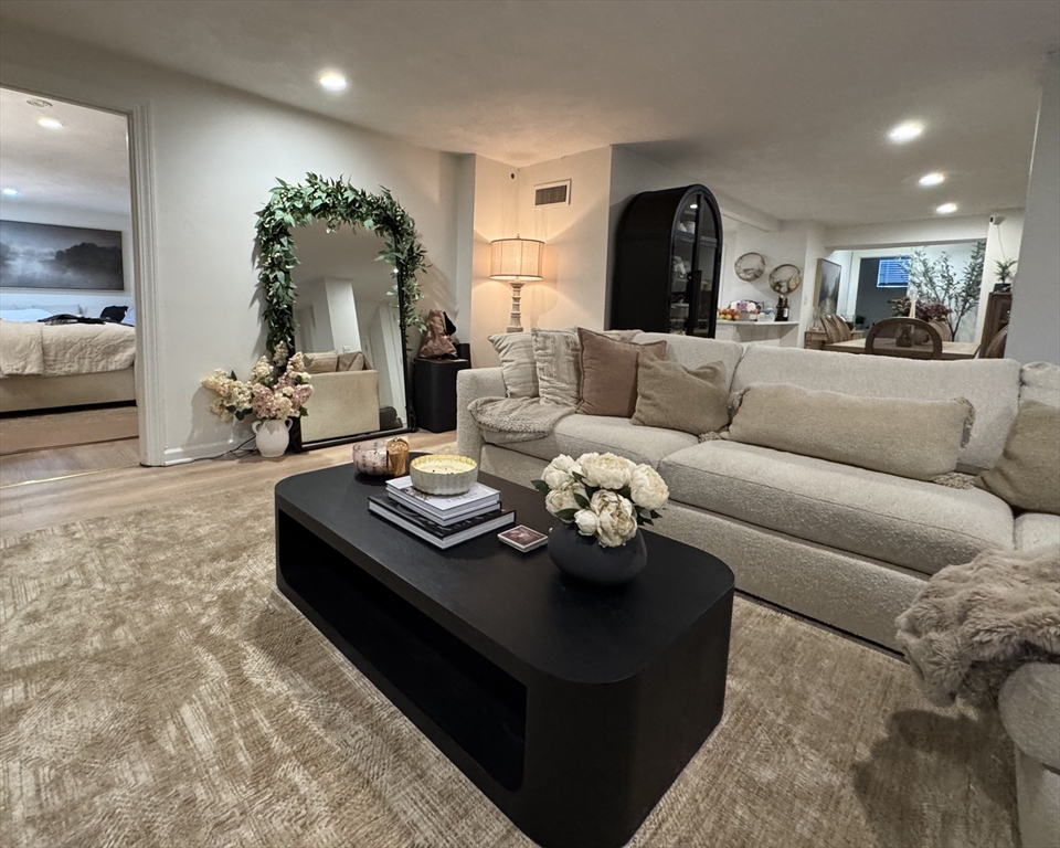 Residential Lease in Wellesley 3
