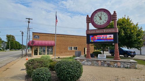 108 N Mill St, Clio, MI, 48420-1202 | Card Image