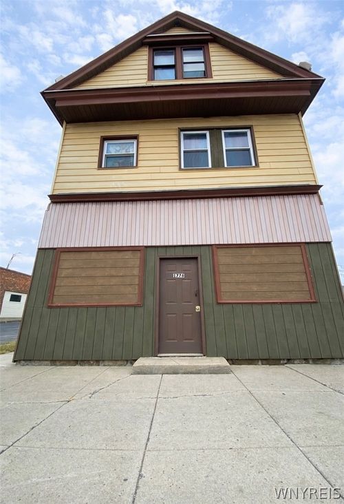 1776 Clinton St, Buffalo, NY, 14206-3161 | Card Image