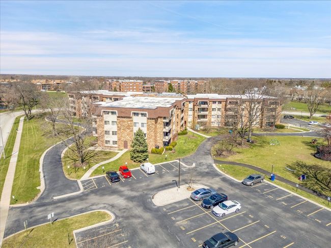 UNIT-114 - 3350 N Carriageway Dr, Condo with 2 bedrooms, 2 bathrooms and 1 parking in Arlington Heights IL | Image 29