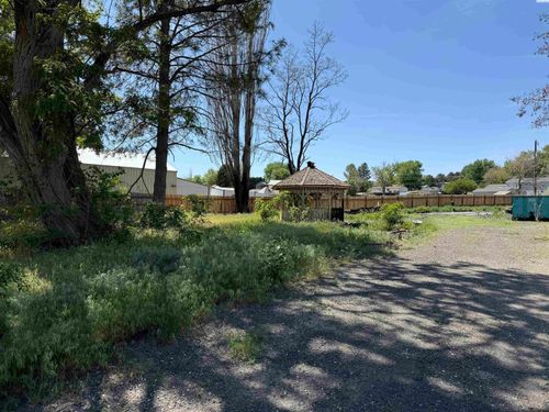 70304 N River Rd, Benton City, WA, 99320-8650 | Card Image