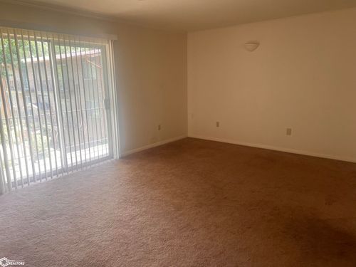 3g-408 N D Unit 3g Street, Fairfield, IA, 52556 | Card Image