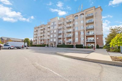 305 - 1379 Costigan Rd, Condo with 2 bedrooms, 2 bathrooms and 1 parking in Milton ON | Image 1