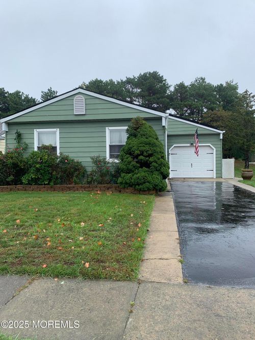 87 Chesterfield Ln, Toms River, NJ, 08757-6510 | Card Image