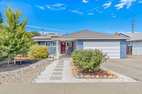 1724 Coloma Way, Woodland, CA, 95695 | Card Image