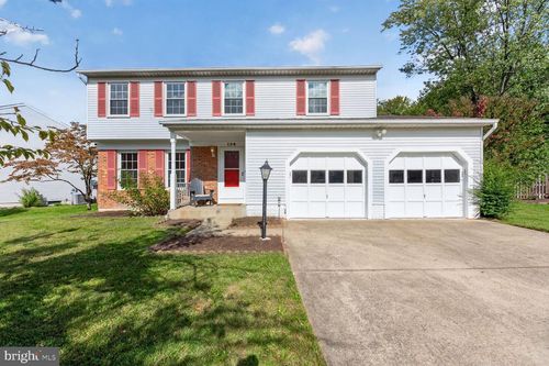 128 Briarwood Ct, STERLING, VA, 20164-2822 | Card Image
