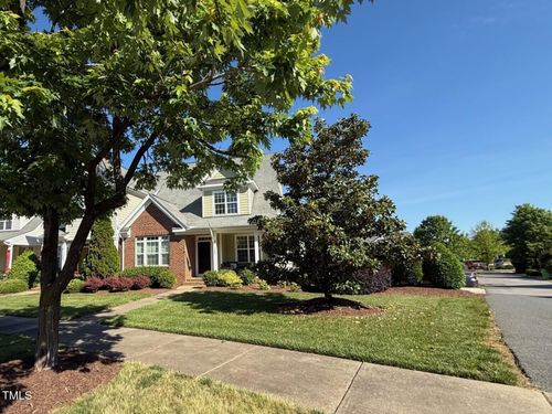 104 Pascalis Pl, Holly Springs, NC, 27540-7981 | Card Image