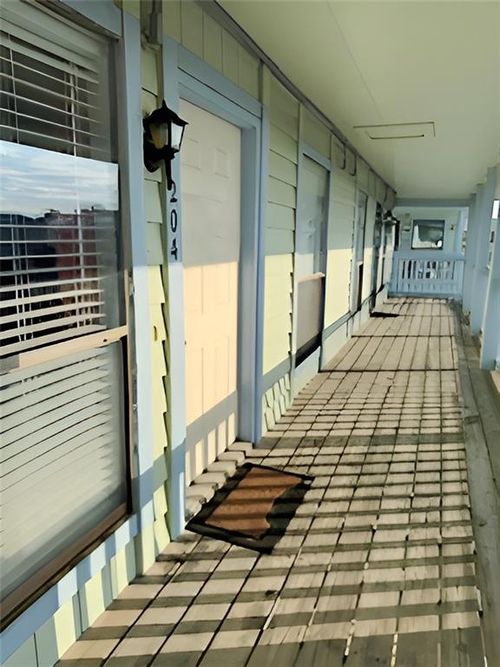 b204-920 W Lagoon Avenue, Gulf Shores, AL, 36542 | Card Image