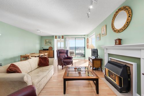 202-410 Carnarvon St, New Westminster, BC, V3L5N9 | Card Image