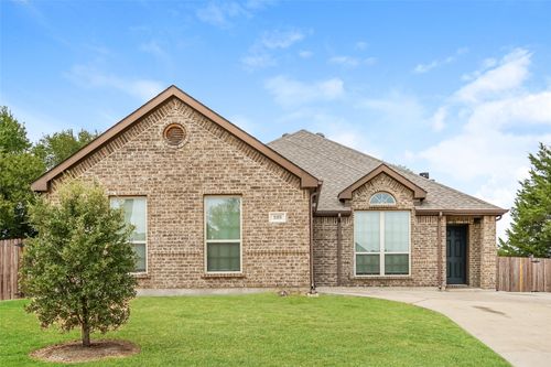 105 Richard Ln, Red Oak, TX, 75154-5046 | Card Image