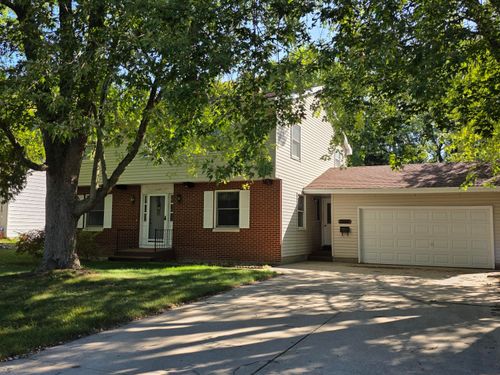 734 N Stewart Ave, Fremont, MI, 49412-1341 | Card Image