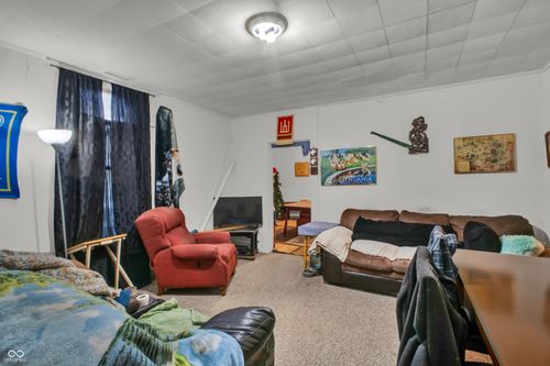 615 Blish St, Seymour, IN, 47274-1311 | Card Image