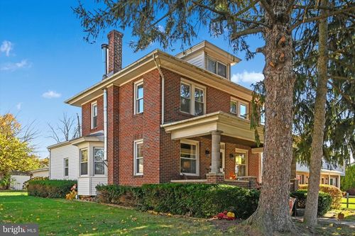 437 Jefferson St, READING, PA, 19605-3111 | Card Image