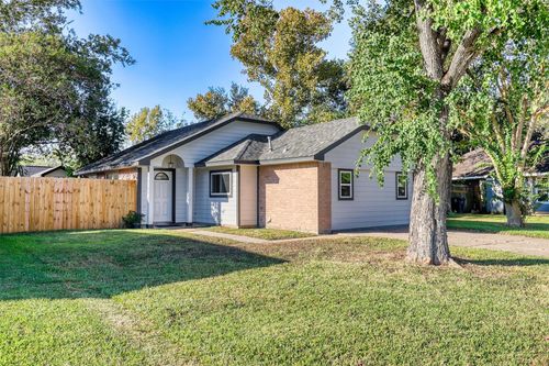 10943 Spanish Grant Dr, Sugar Land, TX, 77498-1784 | Card Image
