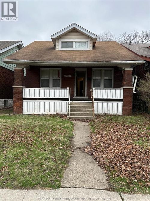 770 Randolph Ave, Windsor, ON, N9B2T8 | Card Image