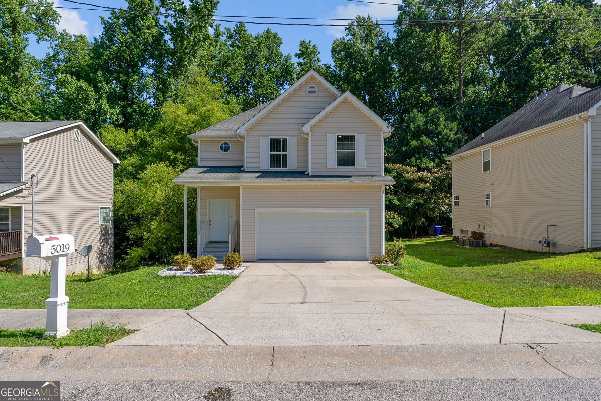 Cottage Grove Pl, Union City, GA 30291