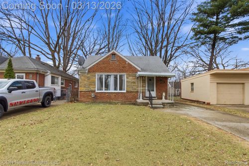 24351 Kipling St, Oak Park, MI, 48237-1594 | Card Image