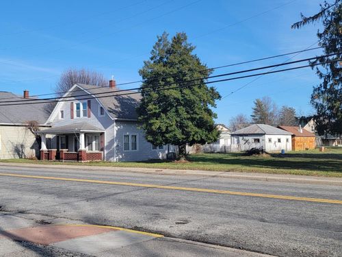 215 S Meridian St, Sunman, IN, 47041-8928 | Card Image