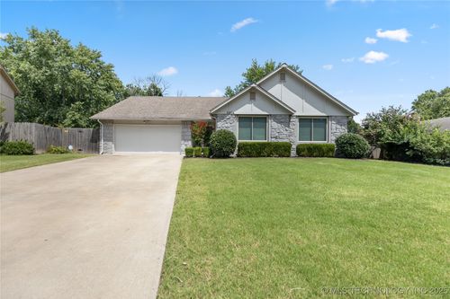 2614 Washington Pl, Broken Arrow, OK, 74012-1038 | Card Image