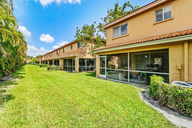 6132 United St, Condo with 3 bedrooms, 3 bathrooms and null parking in West Palm Beach FL | Image 27