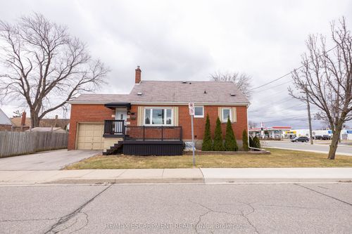 upper-4 Sunning Hill Ave, Hamilton, ON, L8T4Z1 | Card Image