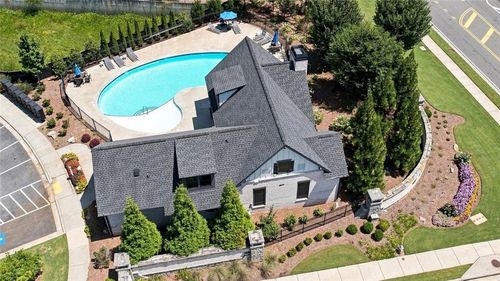 300 Walker Ave, Roswell, GA, 30076-8505 | Card Image