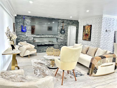 2250 Nw 196th St, Miami Gardens, FL, 33056-2662 | Card Image