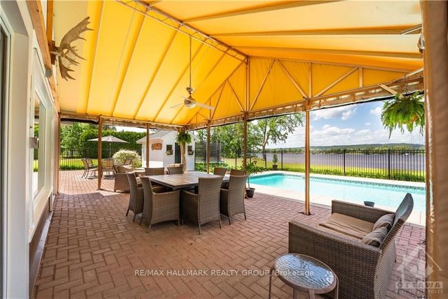2570 Bay Rd, House other with 3 bedrooms, 2 bathrooms and 12 parking in L'orignal ON | Image 11