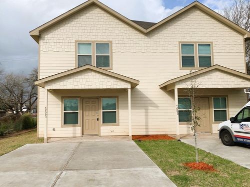 b-4209 Mallow St, Houston, TX, 77051-2743 | Card Image