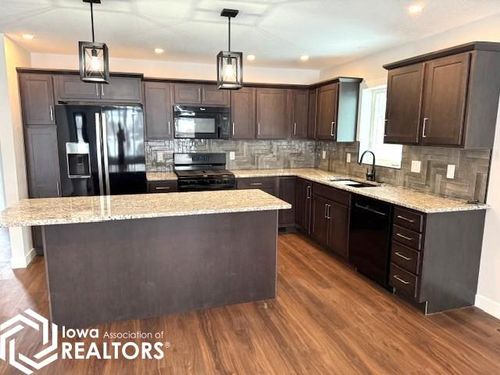 1414 E Linden St, Algona, IA, 50511-2031 | Card Image